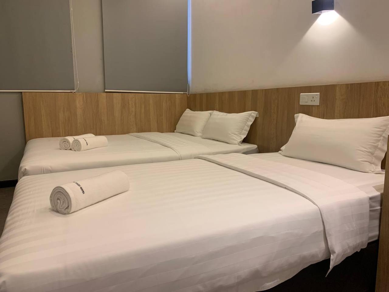 The Daily Hotel Kota Kinabalu Exteriör bild
